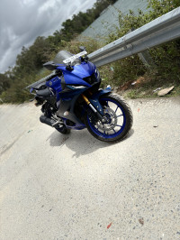 Racing Blue Yamaha R15 V4