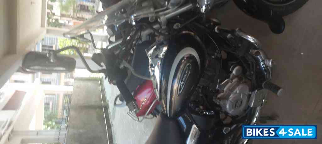 Brown Bajaj Avenger Cruise 220 BS6