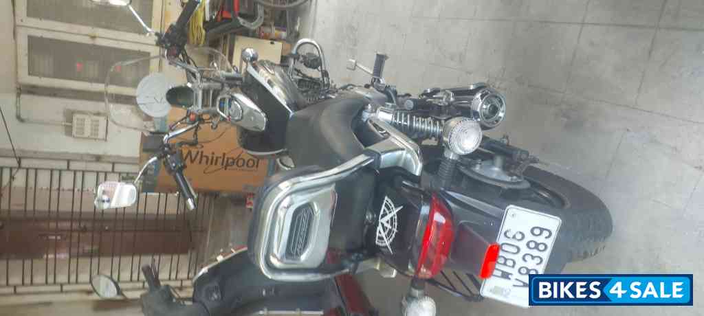 Brown Bajaj Avenger Cruise 220 BS6