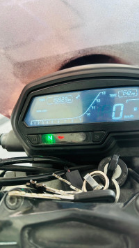 Red Bajaj Dominar 250