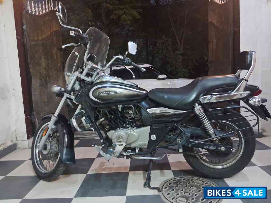 Bajaj Avenger Cruise 220 Bajaj Avenger Cruise 220