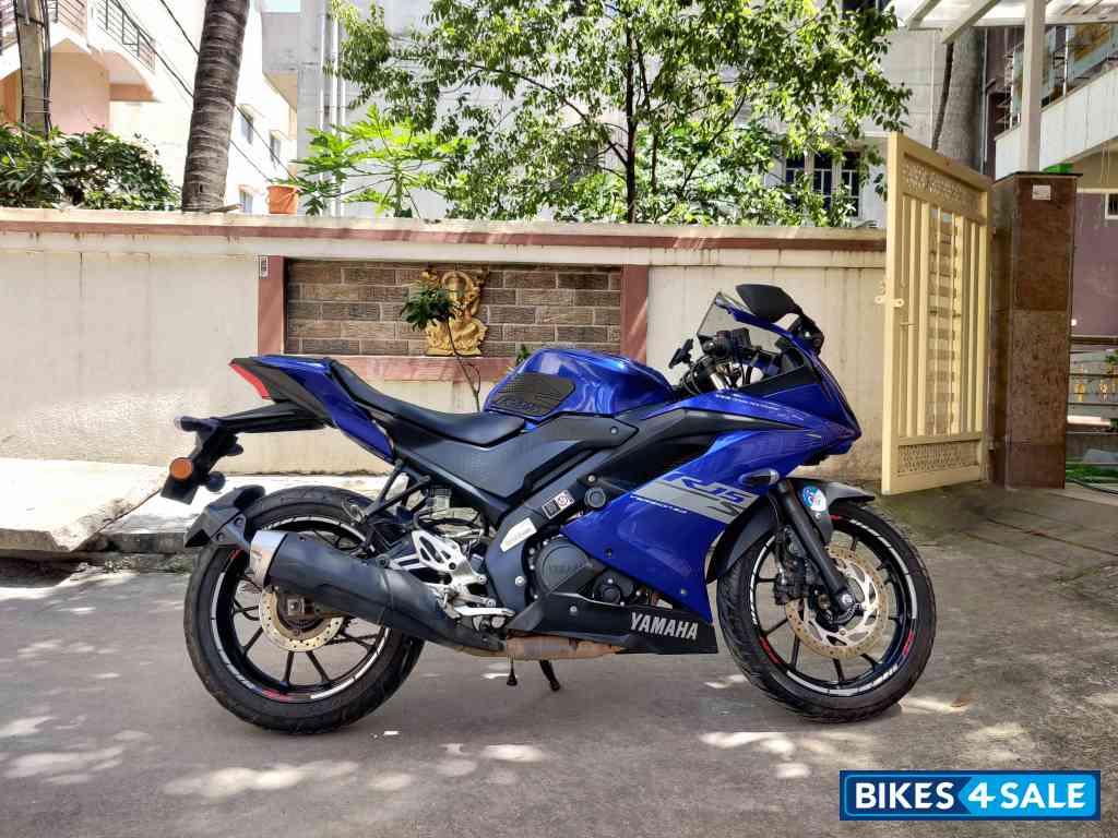 Blue Yamaha YZF R15