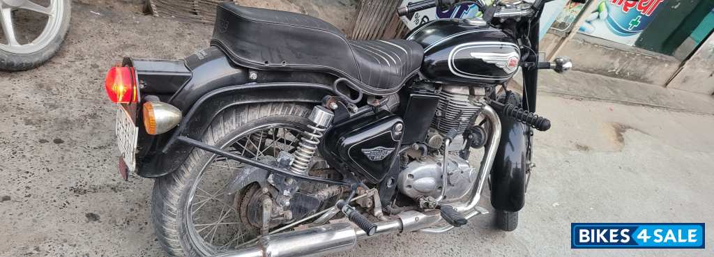 Black Royal Enfield Bullet Standard 500