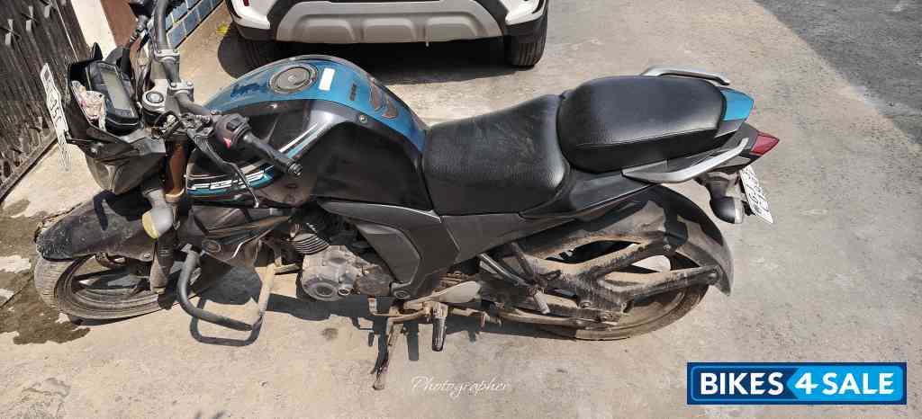 As Black Yamaha FZ-S