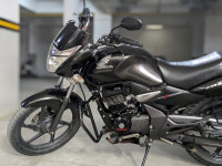 Black Honda CB Unicorn