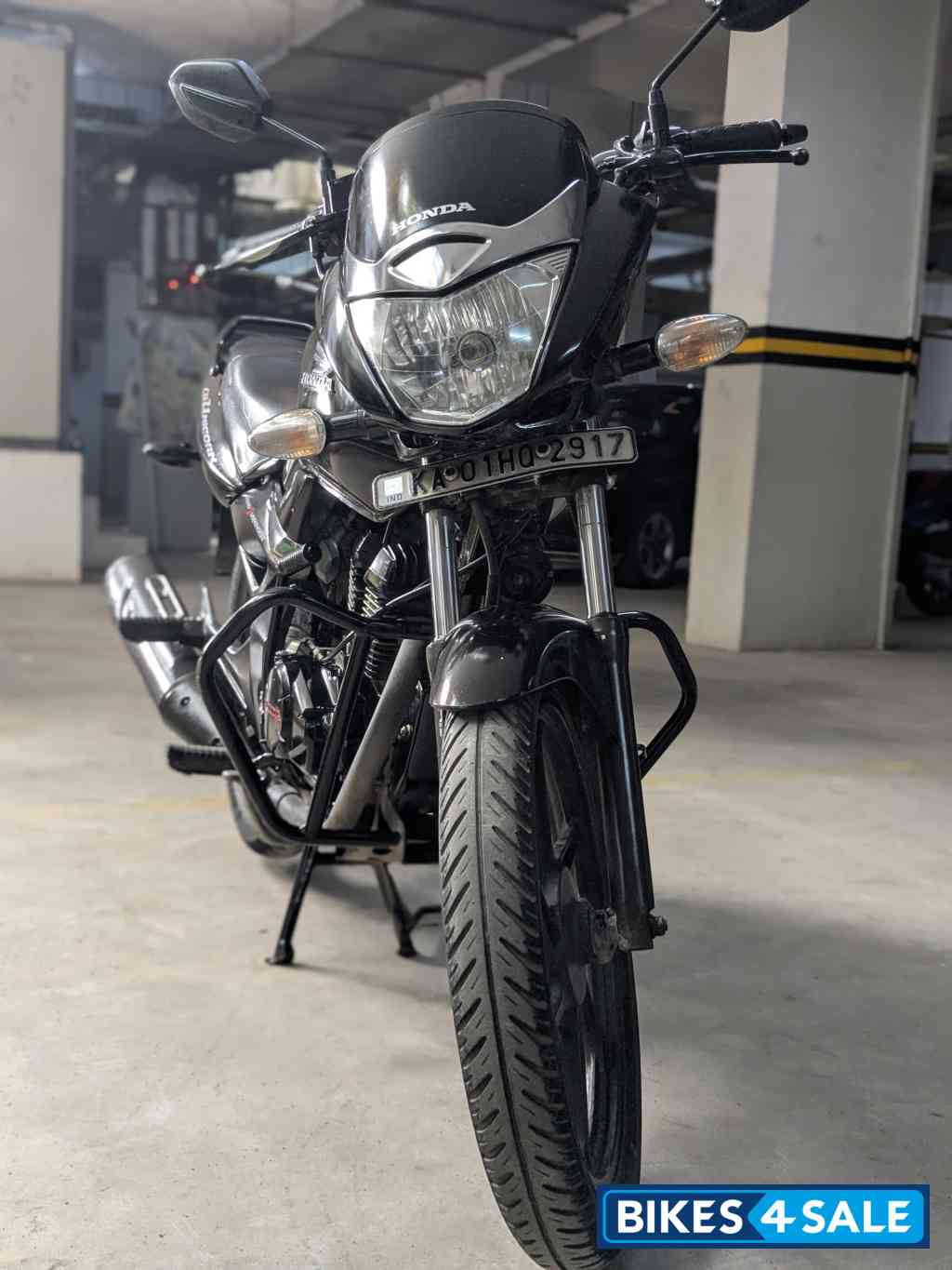 Black Honda CB Unicorn