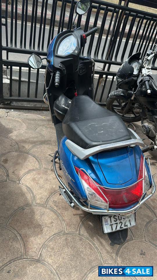 Blue Honda Activa 6G
