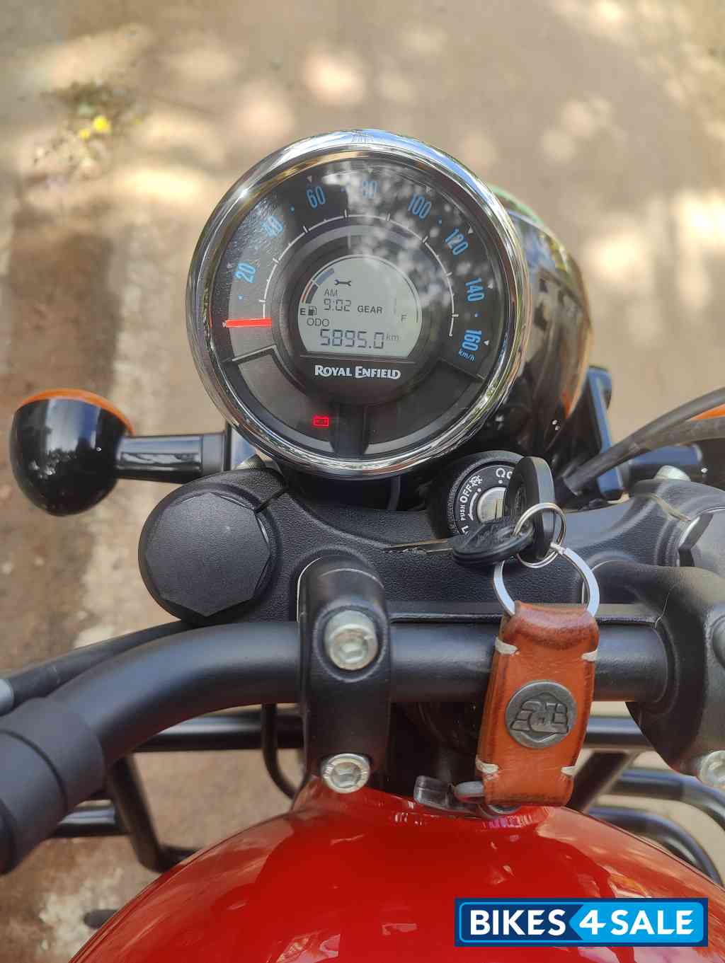 Royal Enfield Meteor 350 Fireball