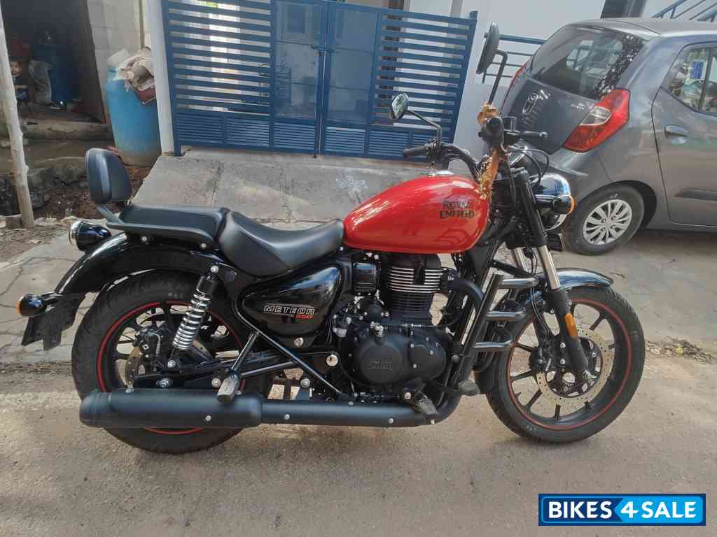 Royal Enfield Meteor 350 Fireball