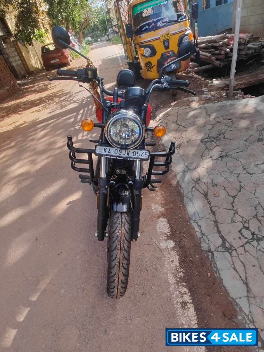 Royal Enfield Meteor 350 Fireball