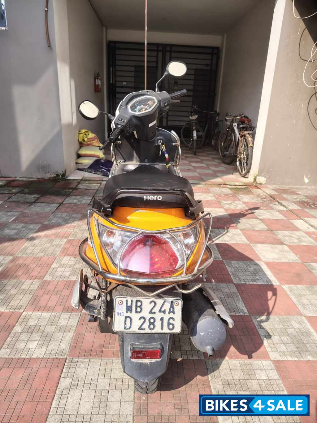 White And Orange Hero Pleasure