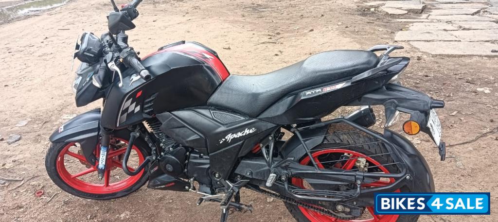TVS Apache RTR 160 4V