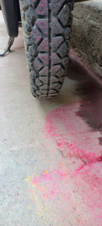 Black Mahindra Centuro O1