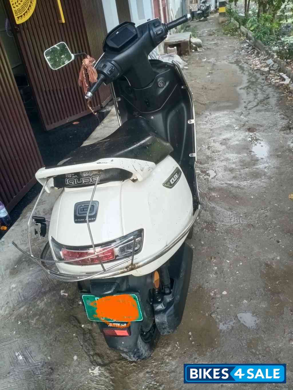 White TVS iQube Electric