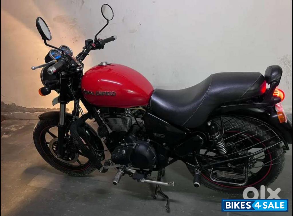 Red And Black Royal Enfield Thunderbird X 350