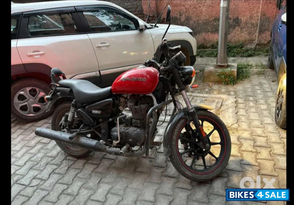 Red And Black Royal Enfield Thunderbird X 350