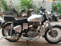 Silver Royal Enfield Bullet Electra 5S