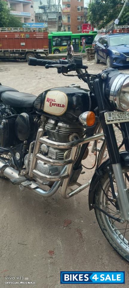 Black Royal Enfield Classic 350