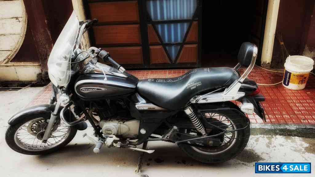 Bajaj Avenger Cruise 220
