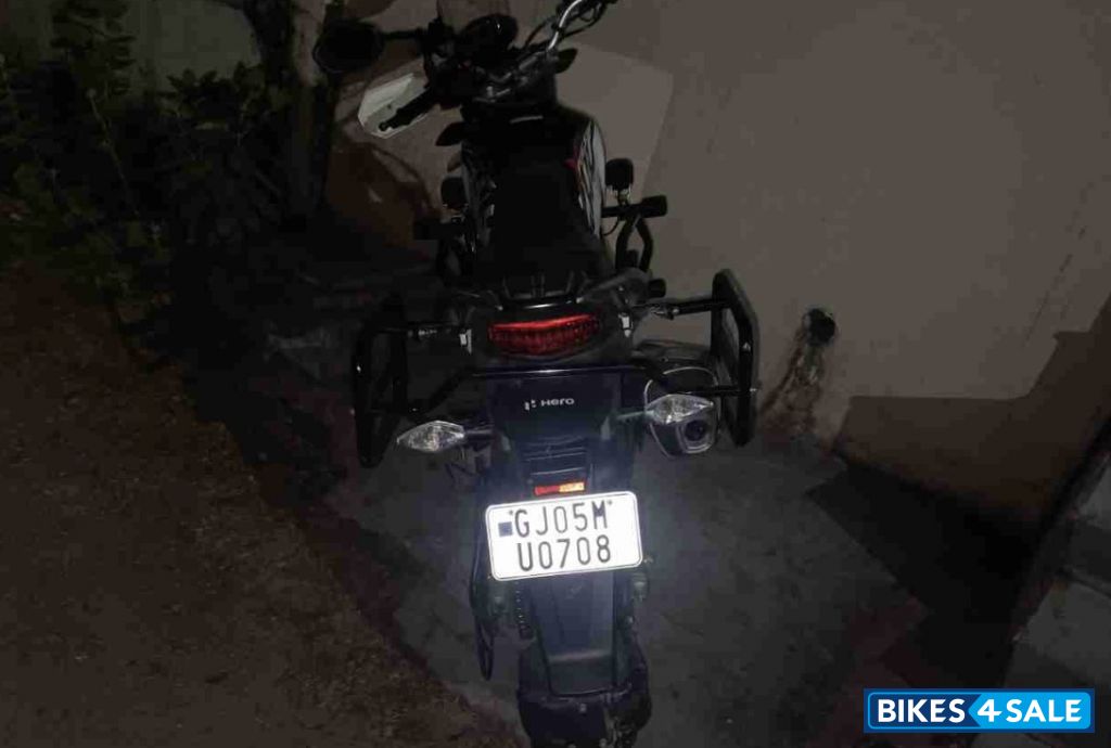 Blue White Hero Xpulse 200 4V