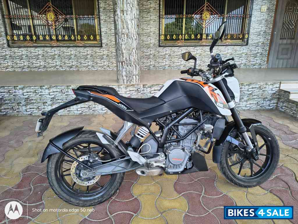 KTM Duke 200