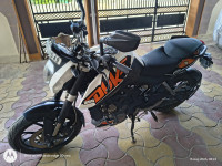 KTM Duke 200