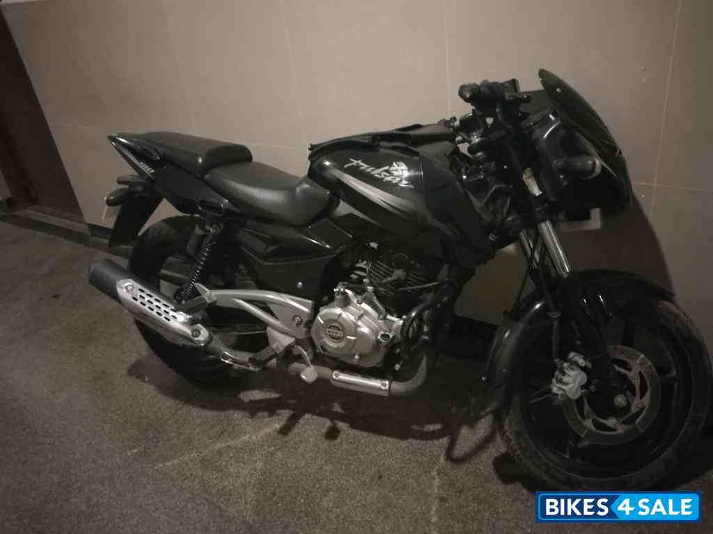Bajaj Pulsar 180