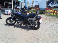 Black Bajaj Avenger 200 DTS-i
