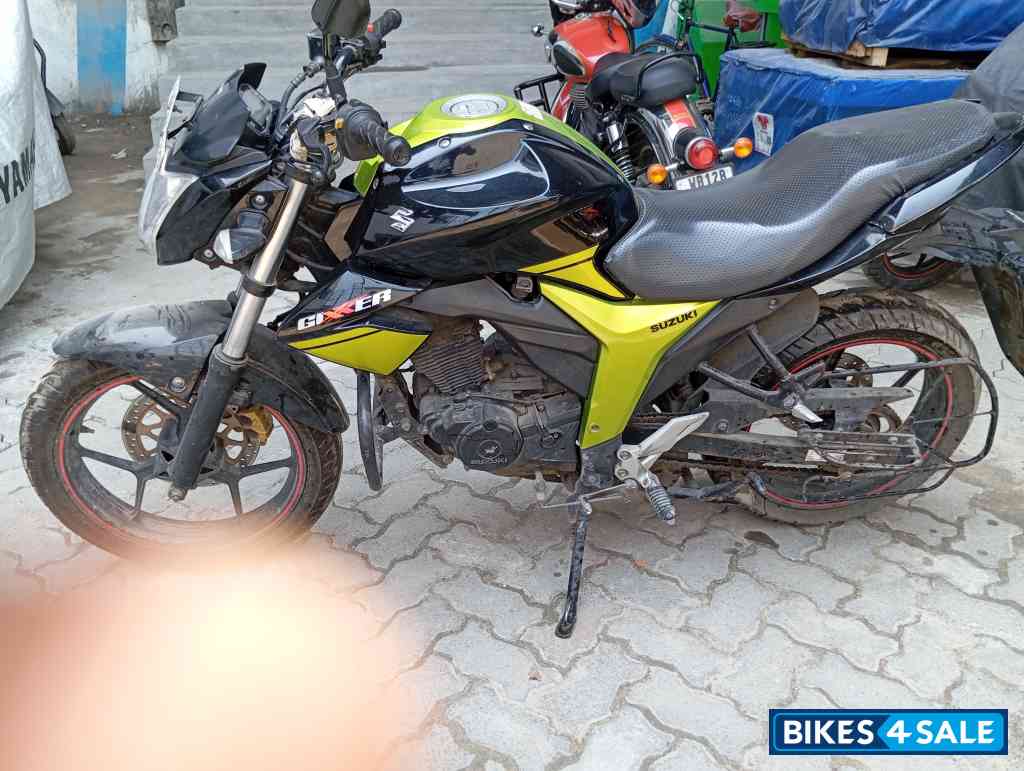 Suzuki Gixxer 150