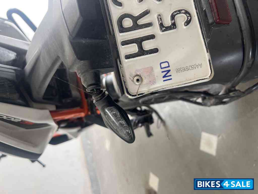 Ebony Black KTM RC 200