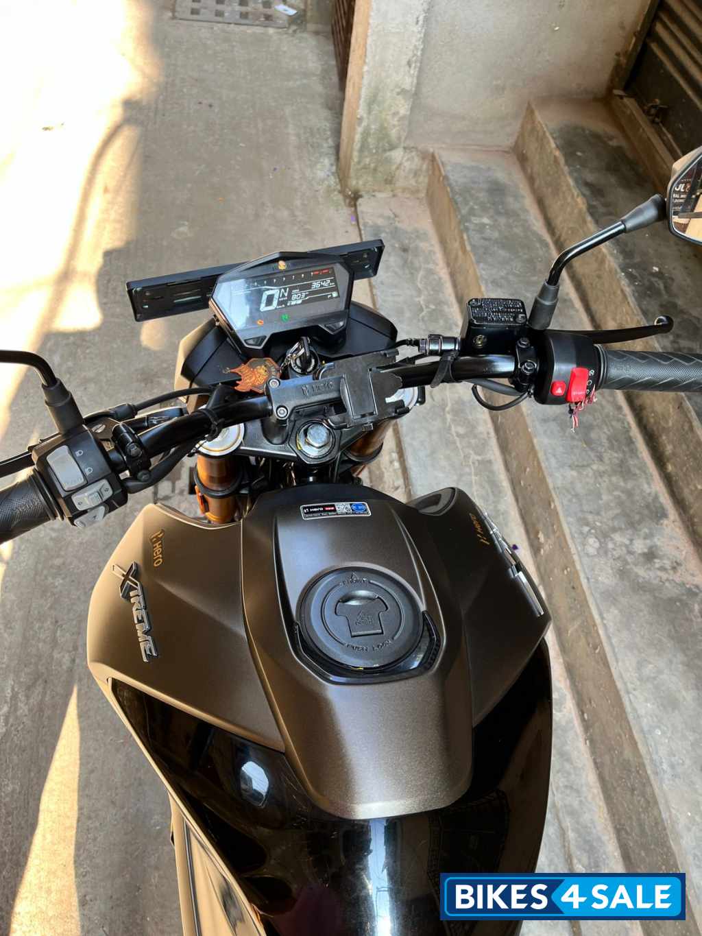 Hero Xtreme 160R 4V Connected 2.0