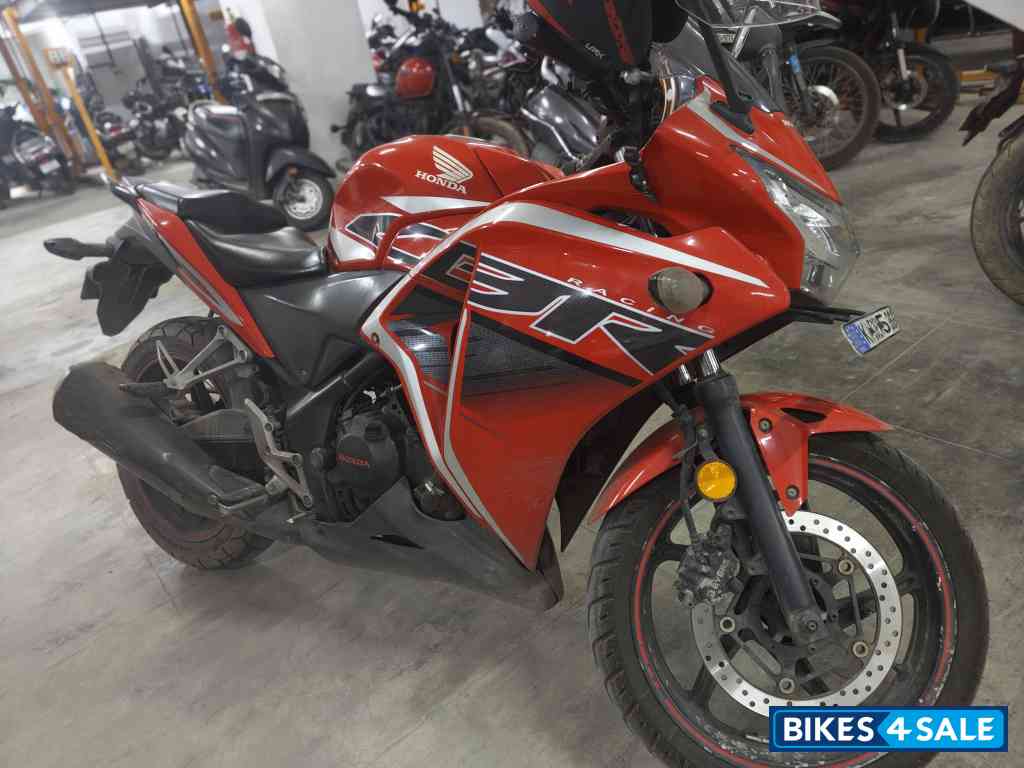 Sports Red Honda CBR 250R