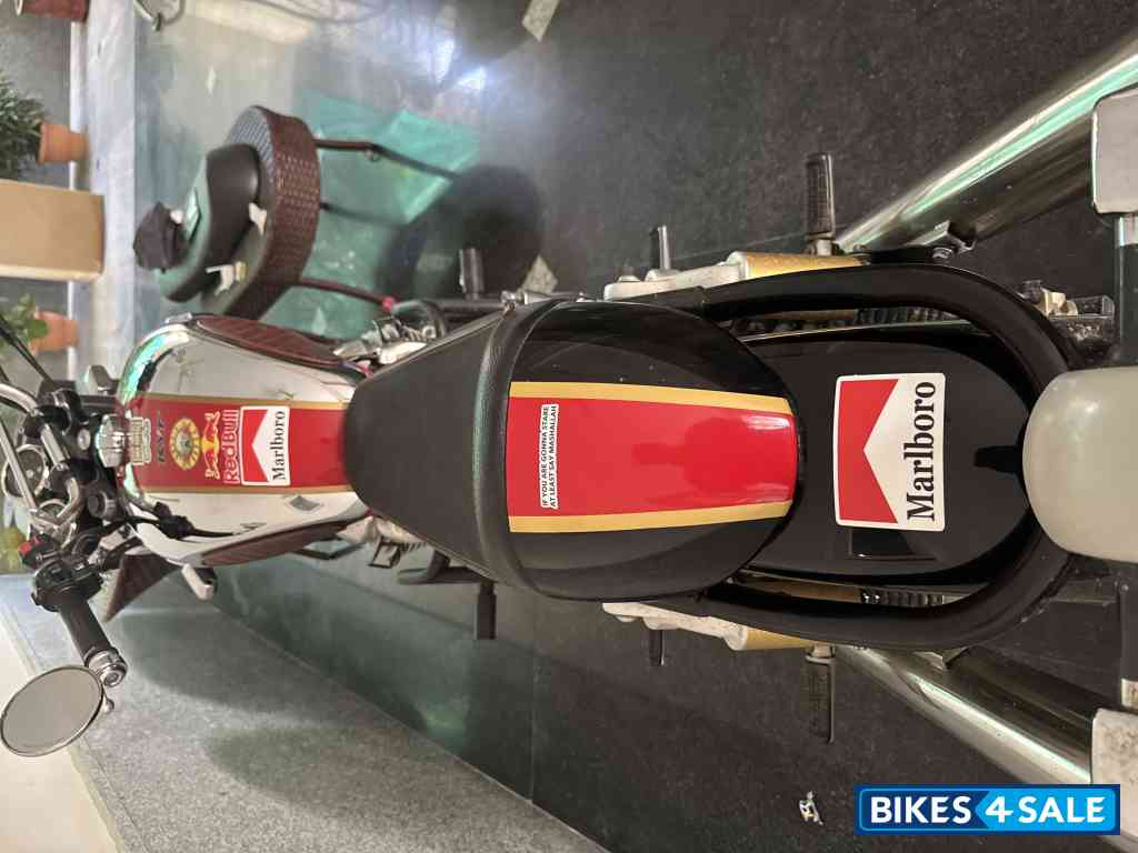 Chrome Royal Enfield 2023 Interceptor 650