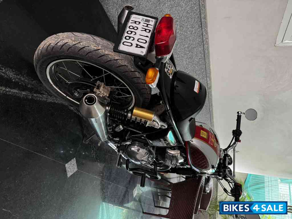 Chrome Royal Enfield 2023 Interceptor 650