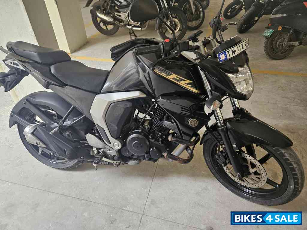 Panther Black Yamaha FZ FI V2