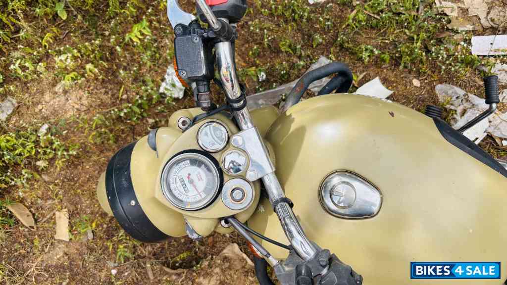 Desert Storm Royal Enfield Classic Desert Storm