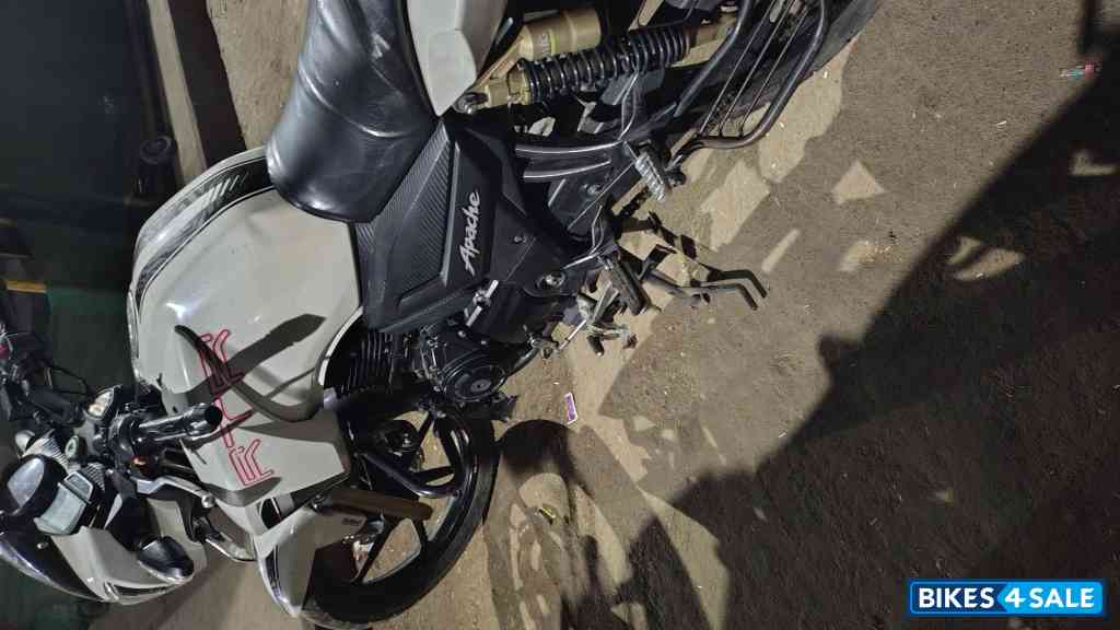 TVS Apache RTR 180