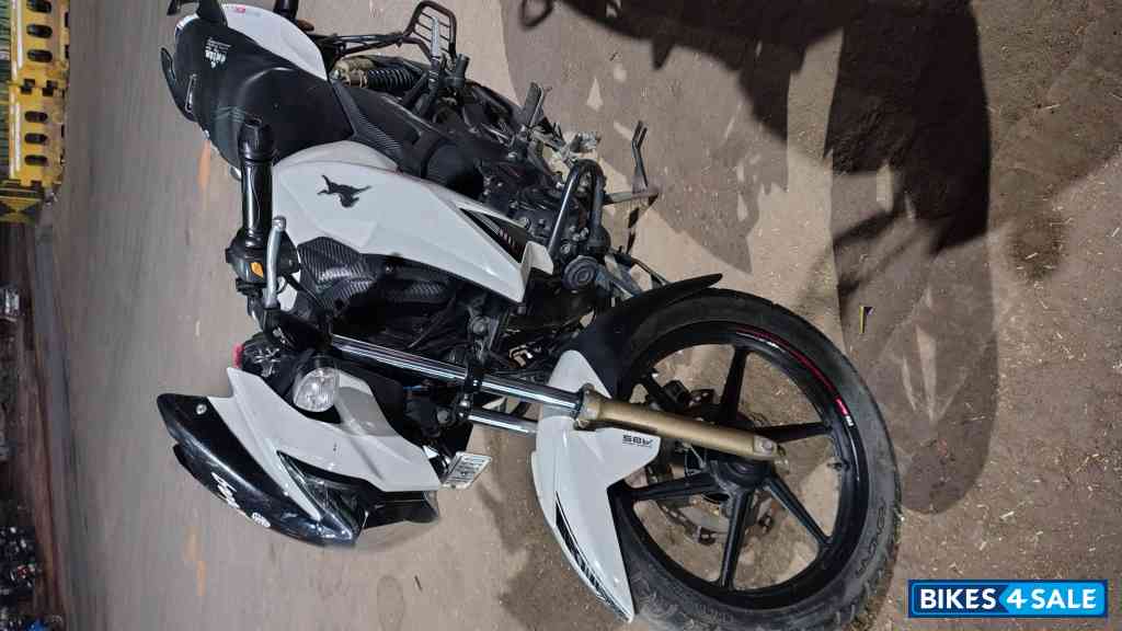 TVS Apache RTR 180