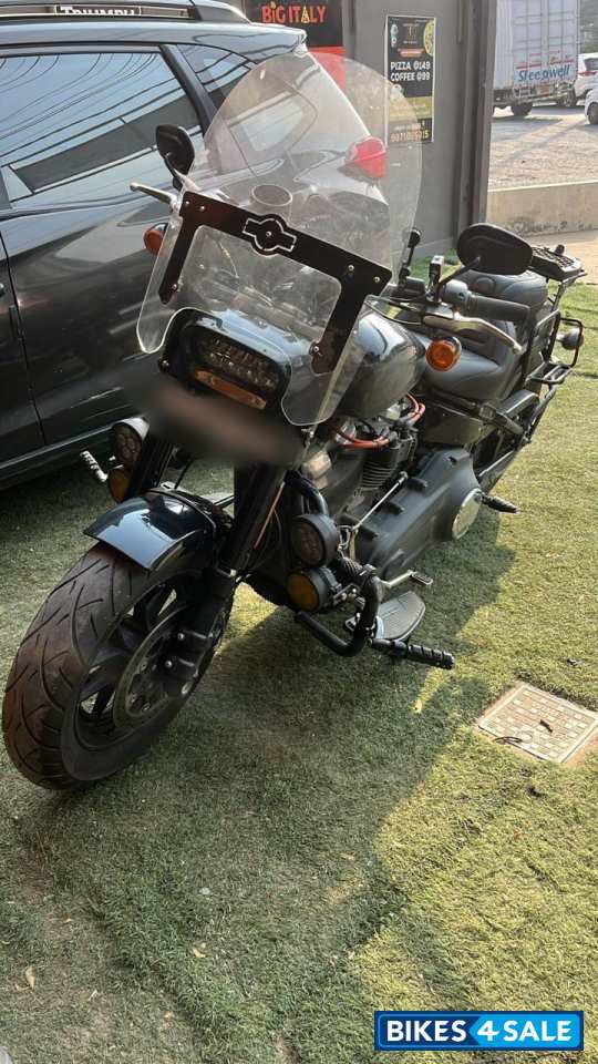 Vivid Black Harley Davidson Fat Bob