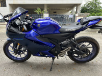 Yamaha R15 V4