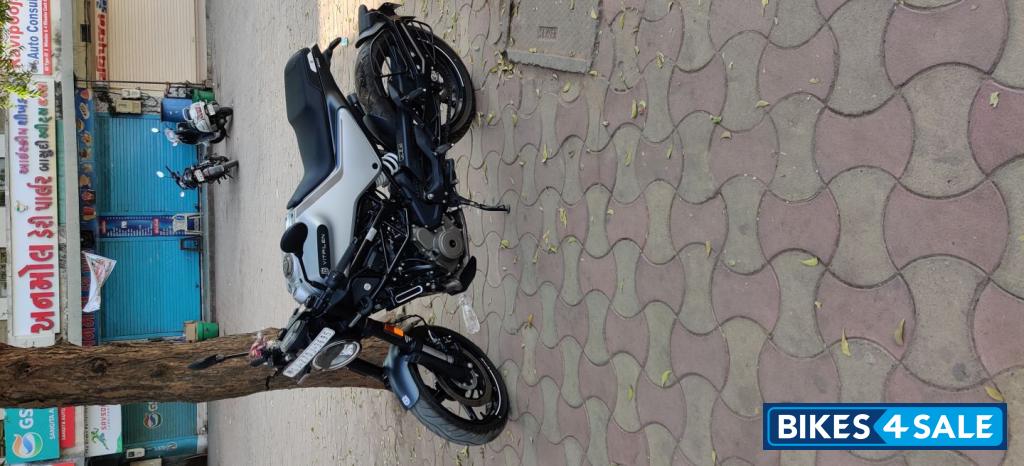 Grey Husqvarna Vitpilen 250 2020