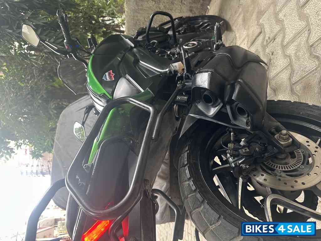 Bajaj Dominar 400 ABS BS6