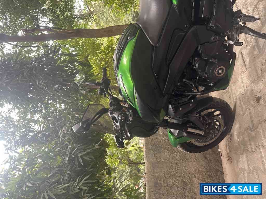 Bajaj Dominar 400 ABS BS6