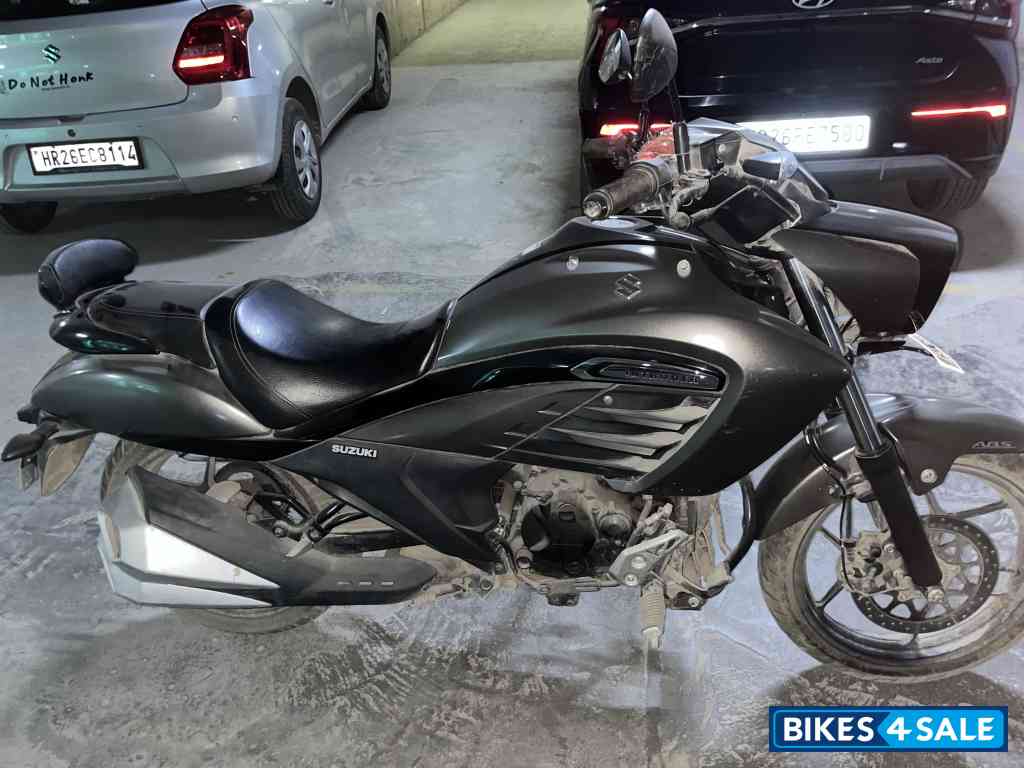 Suzuki Intruder 150