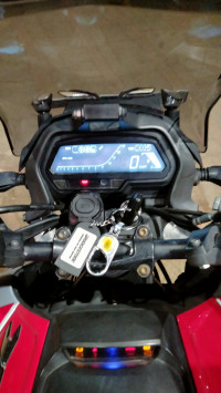 Red Bajaj Dominar 250 2022