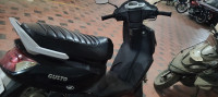 Mahindra Gusto