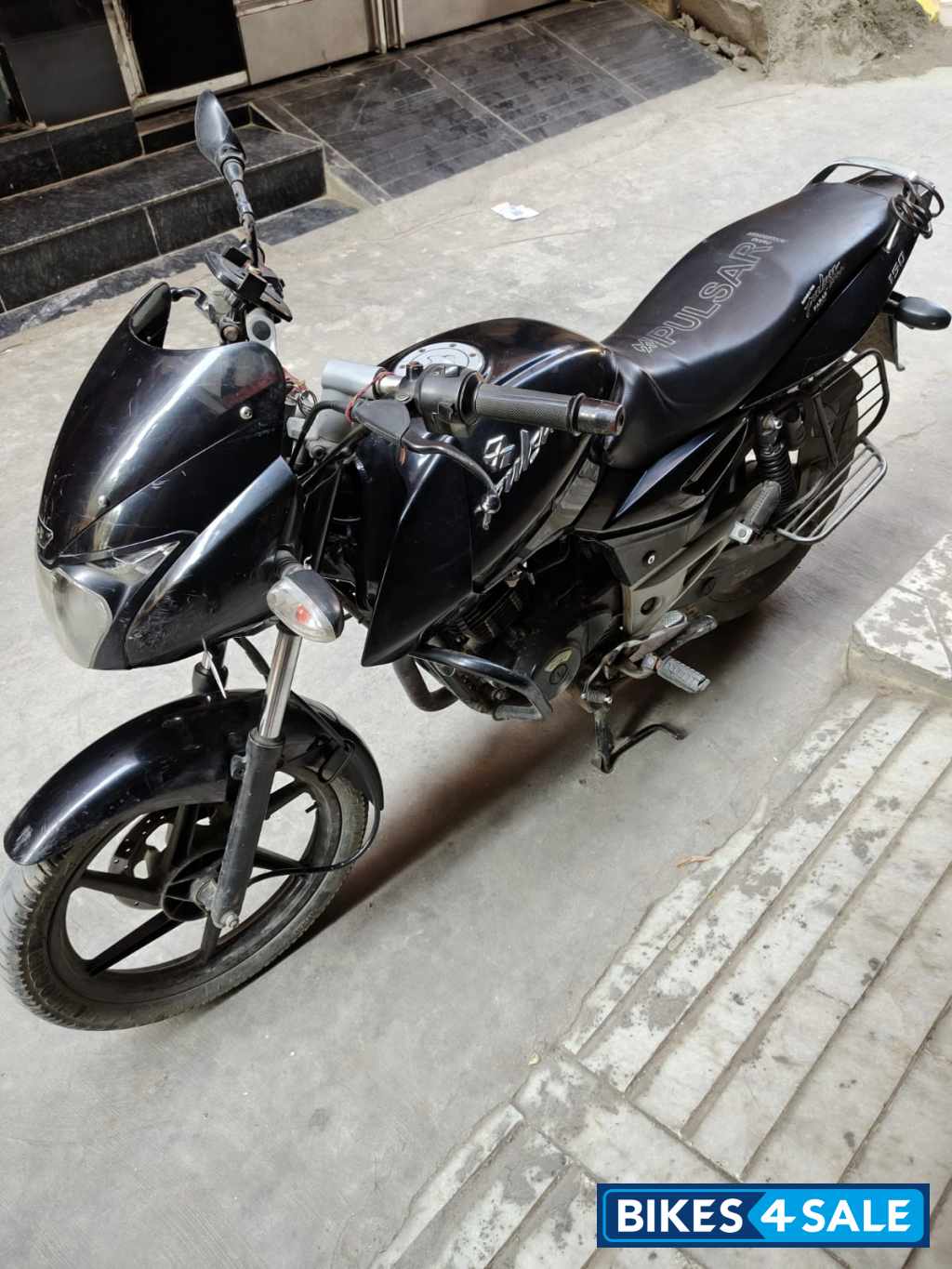 Black Bajaj Pulsar 150 DTSi
