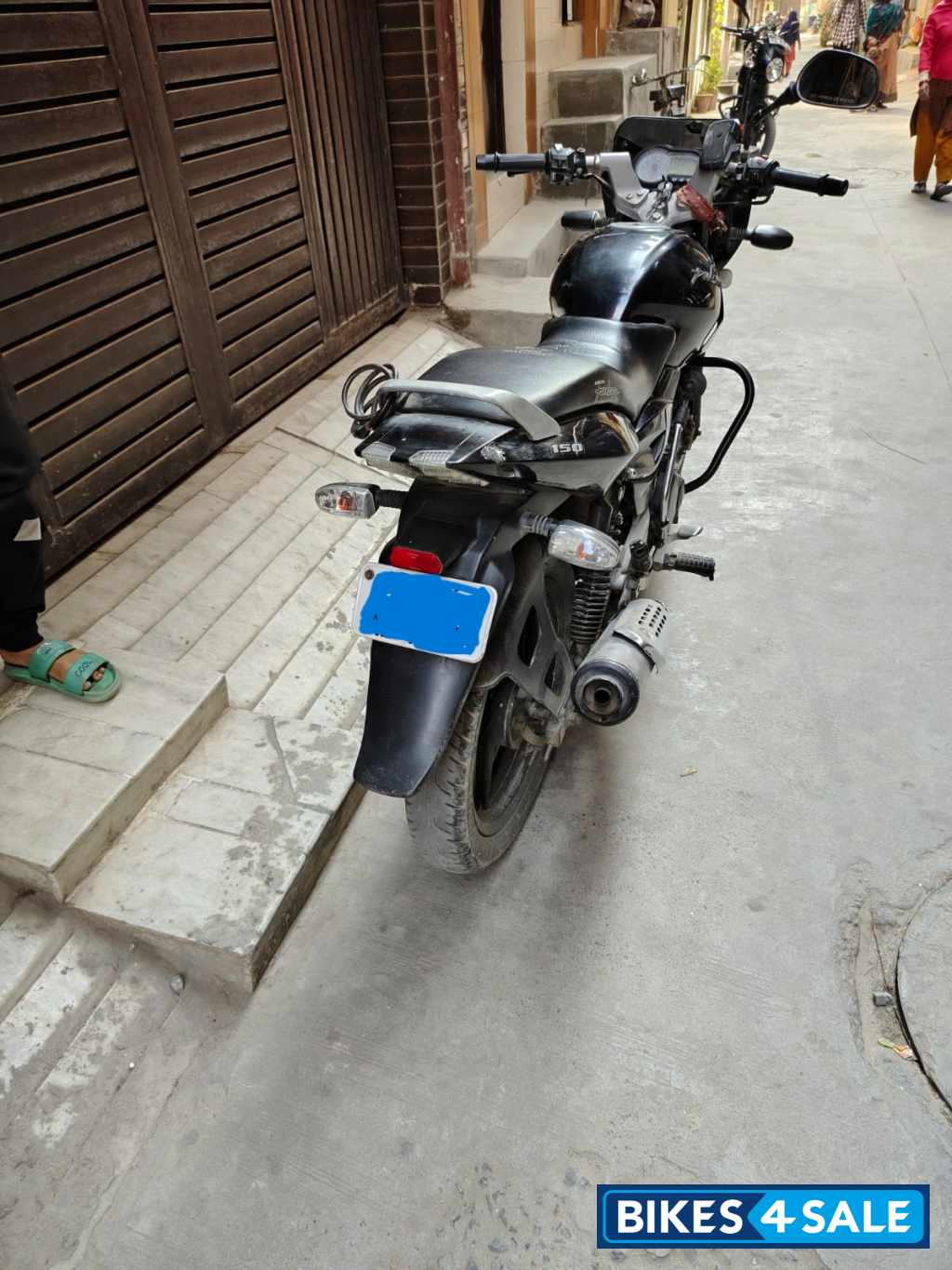 Black Bajaj Pulsar 150 DTSi