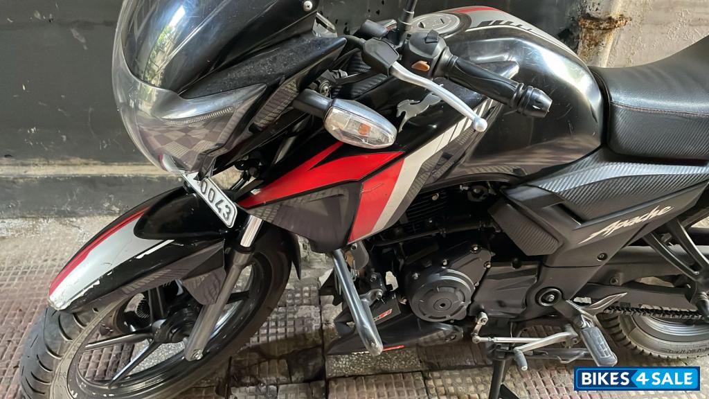 Black TVS Apache RTR 160 BS VI Black TVS Apache RTR 160 BS VI