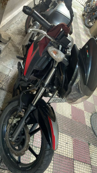 Black TVS Apache RTR 160 BS VI